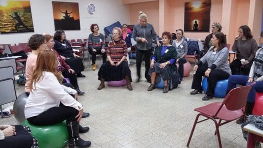 בשיעור רצפת אגן בקורס דולות בללדת ביה"ס סניף רחובות
