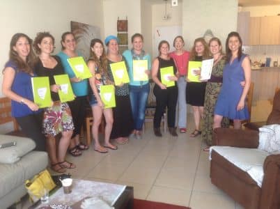 סיום קורס מדריכות הנקה בללדת יולי 2012